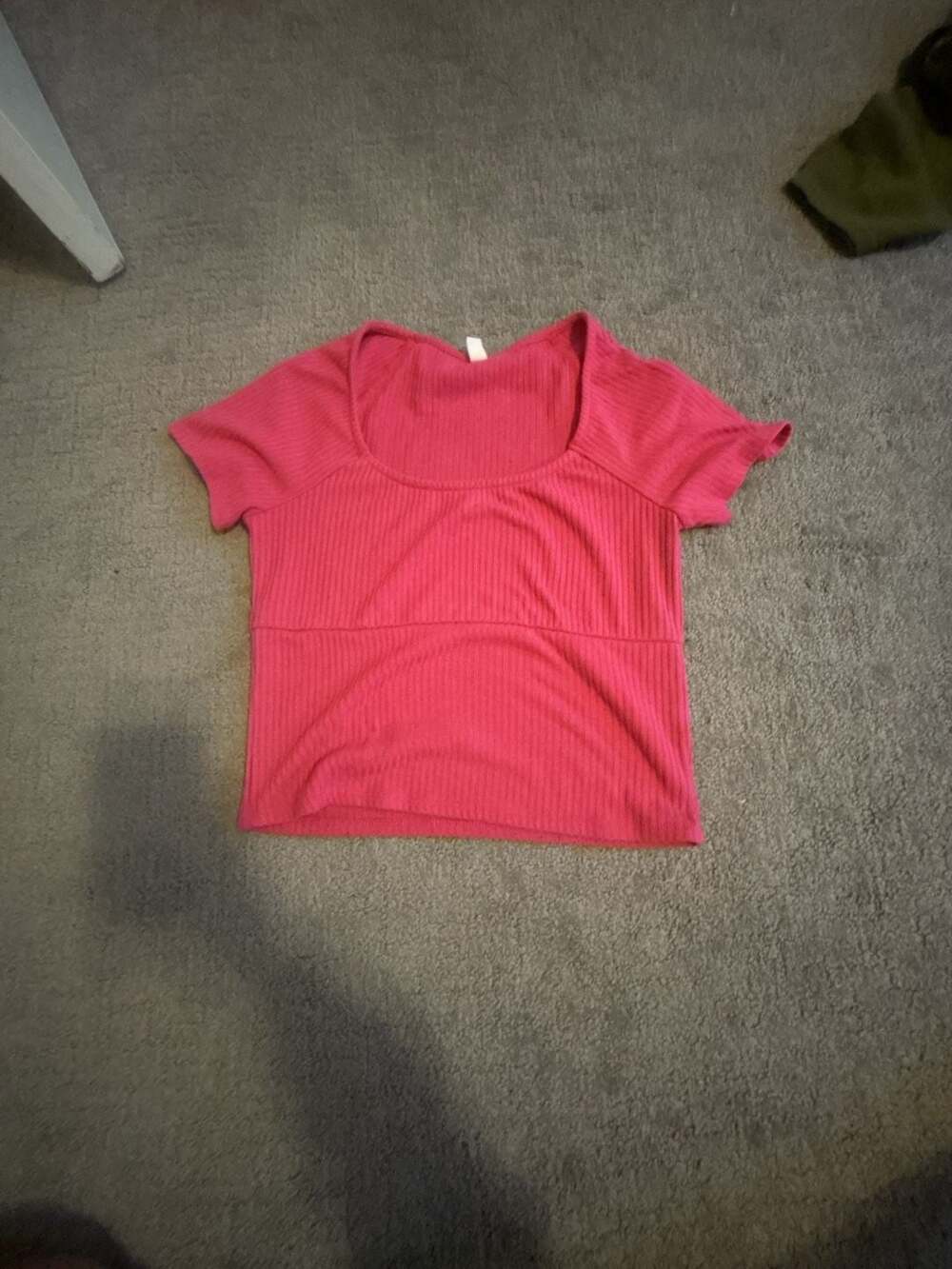 BP. Women's Short Sleeve Ribbed Scoop Neck Crop Top